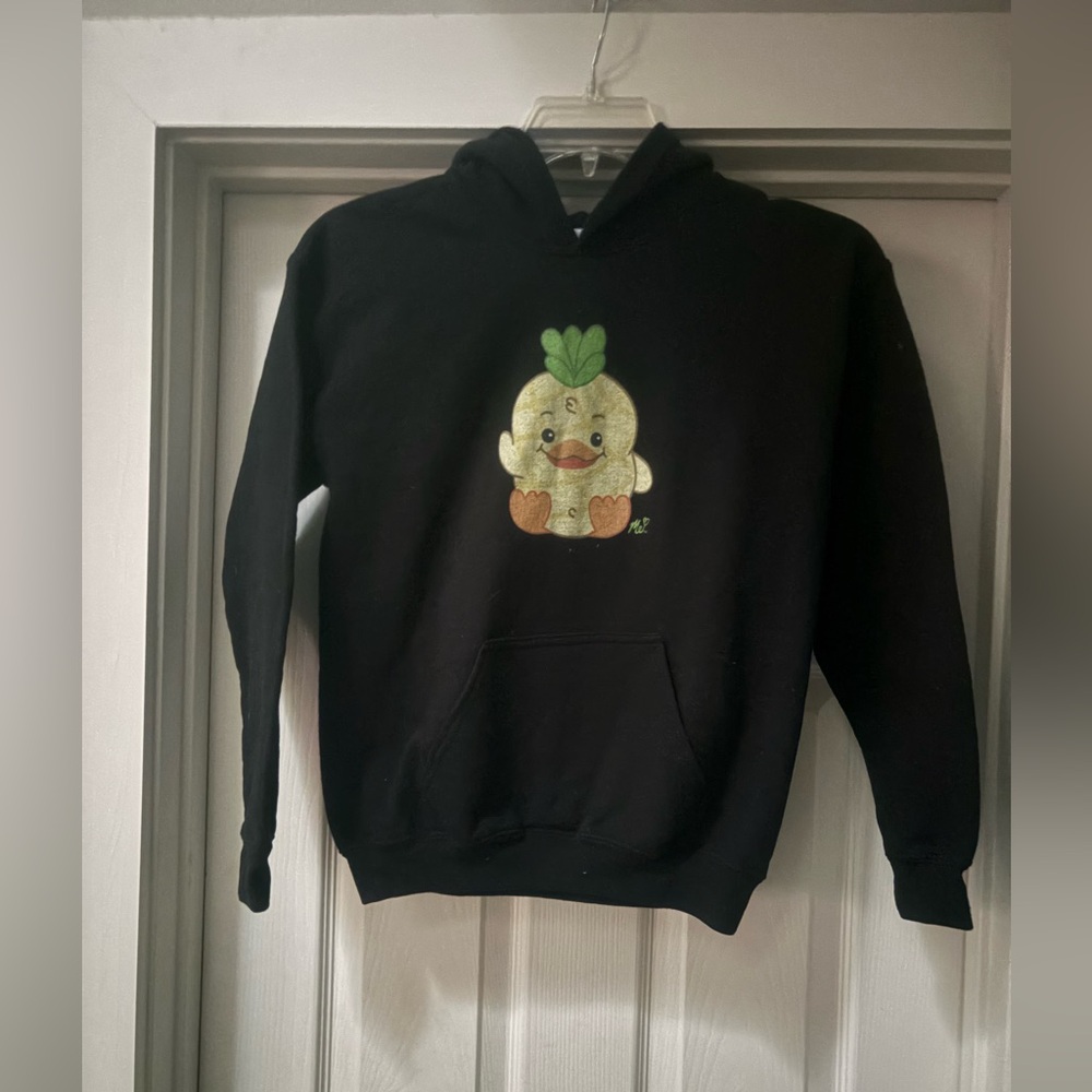 Moriah Elizabeth Gildan Black Hoodie with Cute Chick Design